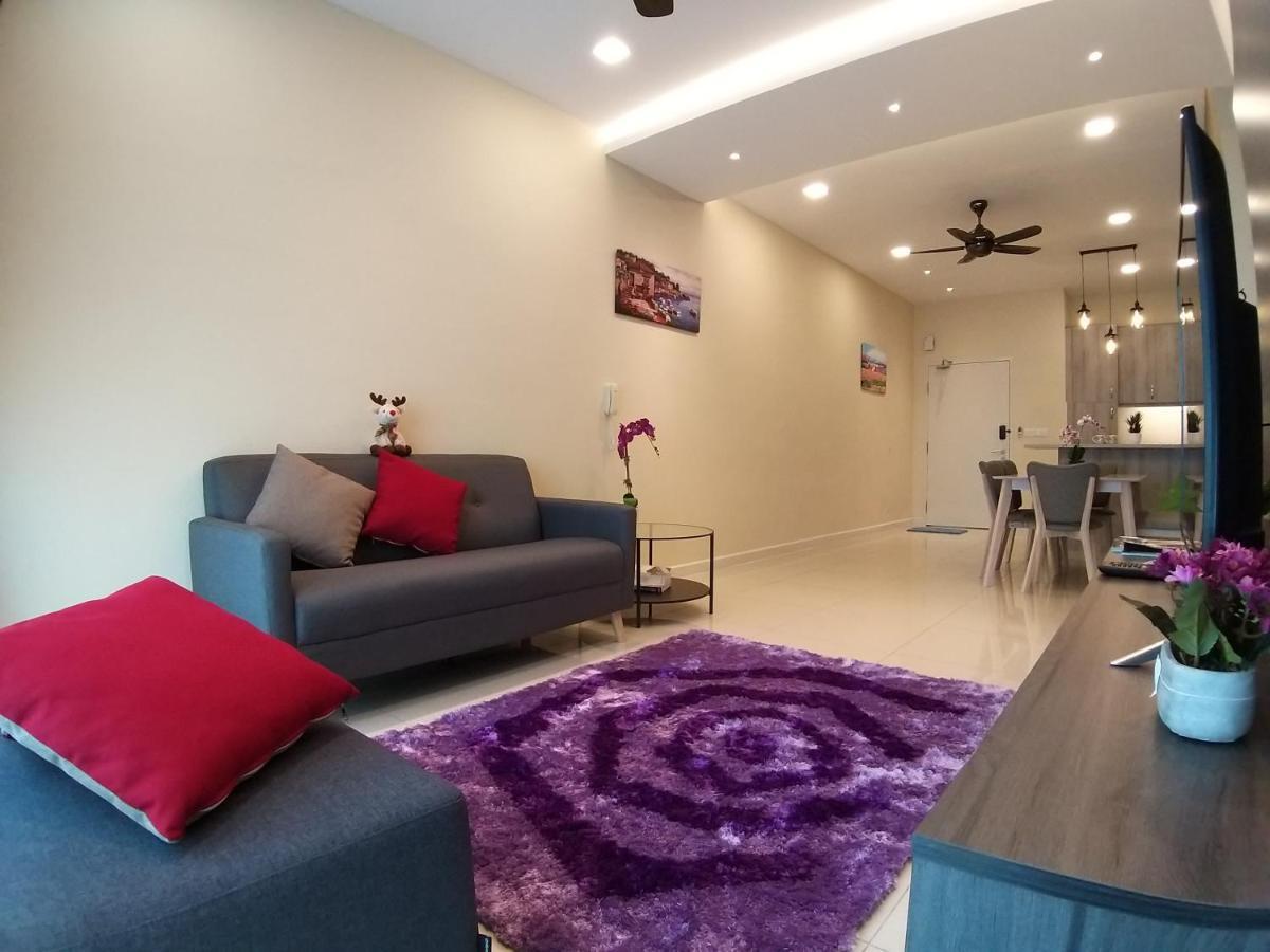 Appartamento di 96 m² con 3 camera Kampong Tangkas Esterno foto
