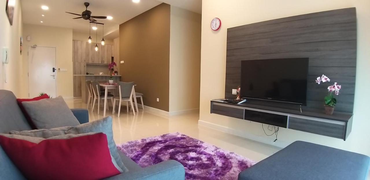 Appartamento di 96 m² con 3 camera Kampong Tangkas Esterno foto